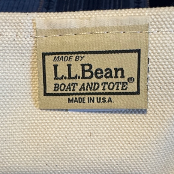 L.L. Bean Canvas Boat And Tote with Green Trim - Picture 4 of 12